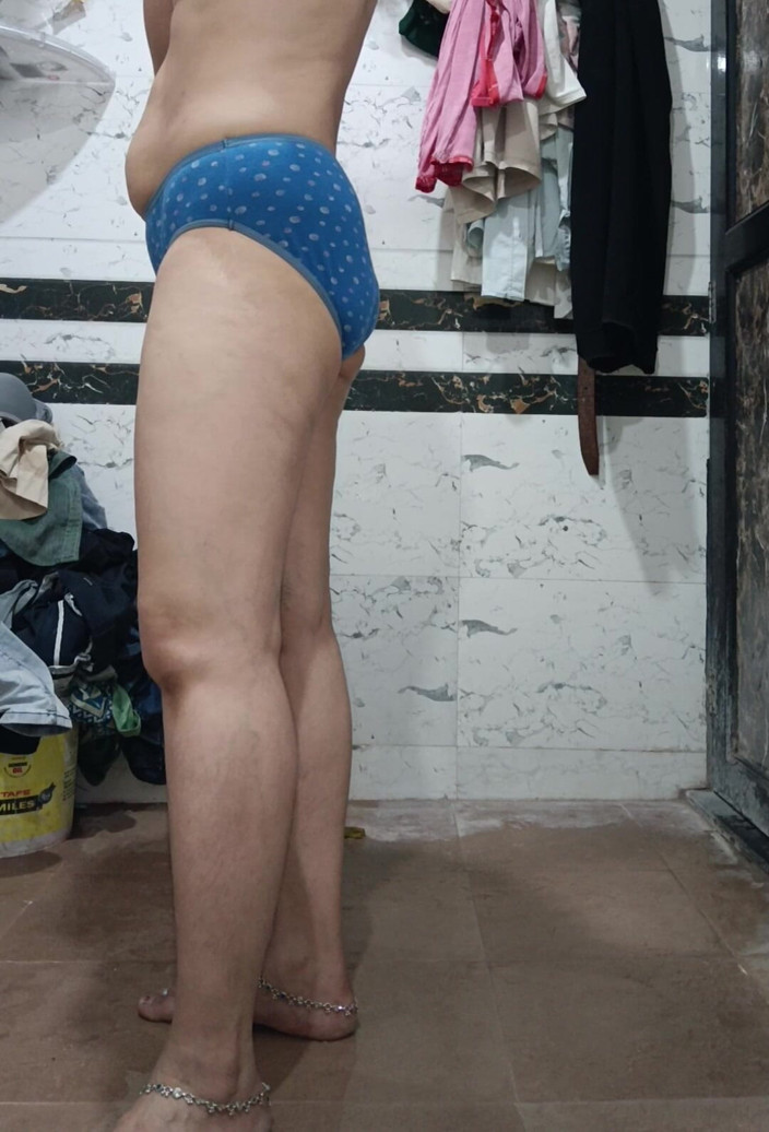 Priyahot77: Priya 큰 엉덩이와 큰 보지 쇼