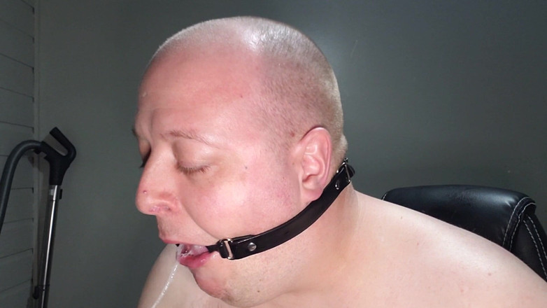 Charlieboy69: Deepthroating an 18 Inch Dildo with Mouth Gag Ring