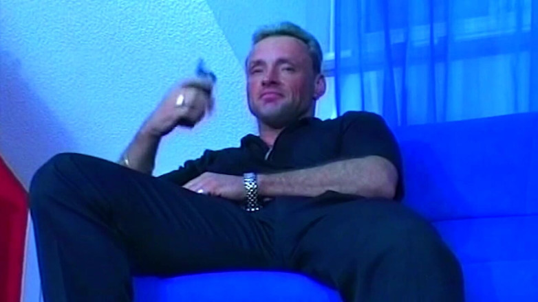 Onlyxfans: Prolapso de rosebud da morena madura pingando depois do alongamento...