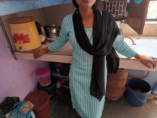 Sakshi Pussy: 20letá indická desi pečeťačka byla ošukaná přítelem poprvé na plný...