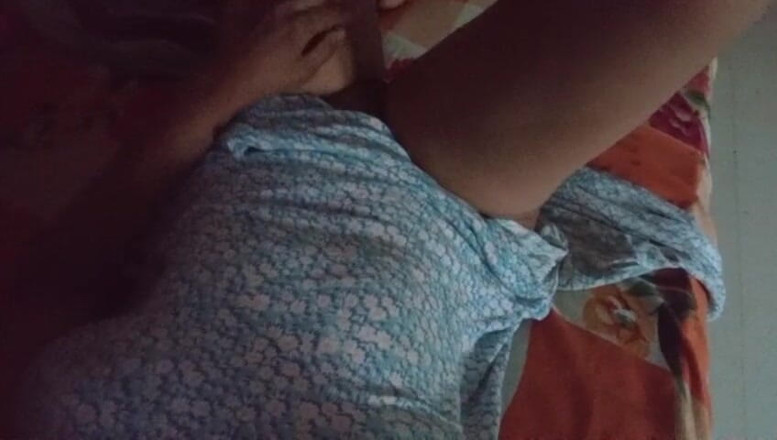 Anne White: Belo vídeo caseiro solo
