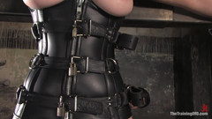 The Training of O by Kink: Latihan Lorelei Lee, Hari Keempat