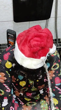 Pisciare nella bocca della mia ragazza troia