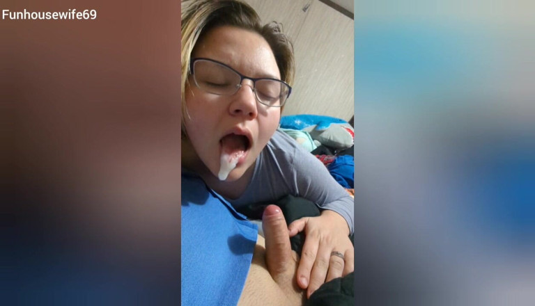 Funhousewife69: Avalage de sperme