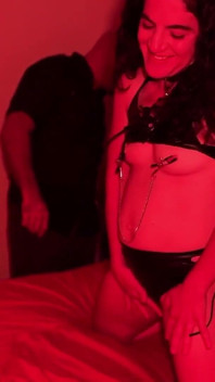 Volledige versie - kinky dom ties, kokhalzen, slaan en vuistneuken haar - Cliff Media Productions