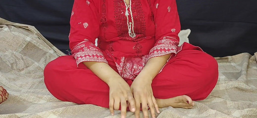 Faryal: Buco del culo oliato per la prima volta scopata anale