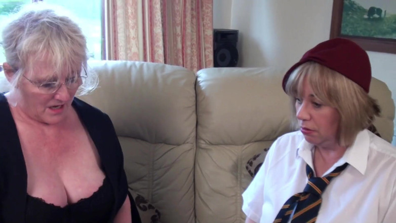 Dirty Doctors Clips - Mature British Lesbians: 흑인 대물 자지에게 따먹히는 18세 소녀