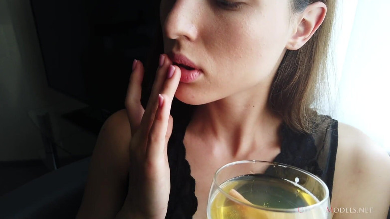 CharmModels: Moulin Ora în My Boudoir cu lenjerie intimă transparentă