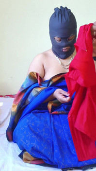 Desi Bhabhi chce jej stepbro pieprzyć tylko jej soczystą cipkę w hindi audio
