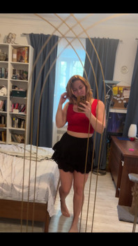 Can You Help Me? What Look Should I Choose for a Walk in the Park?