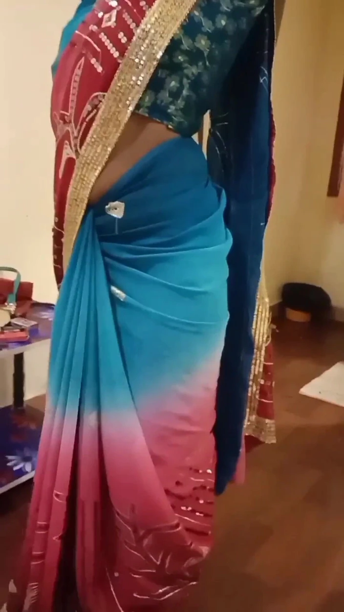 RenuRaj: Tamil Cuckold Wife Teases in Pink Bra Saree Navel Show...
