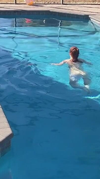 Cathy Crown Production: I Ass at the Pool