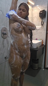 Dopo la doccia masturbazione veloce