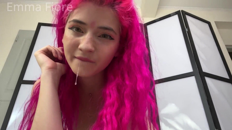Emma Fiore: Fit genç seksi dans
