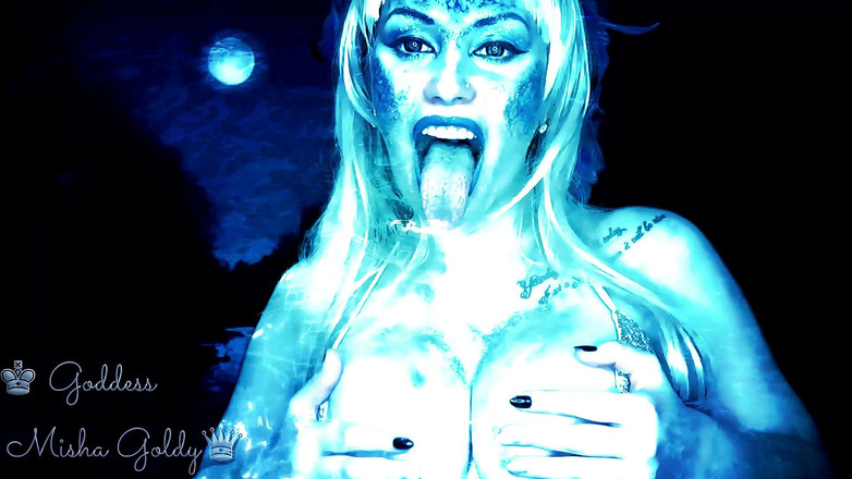 Goddess Misha Goldy: Kejam Siren akan memikat awak dan menelan hidup (kesan khas ditambah)