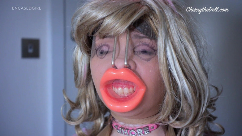 Cherry The Doll: Naylon encased