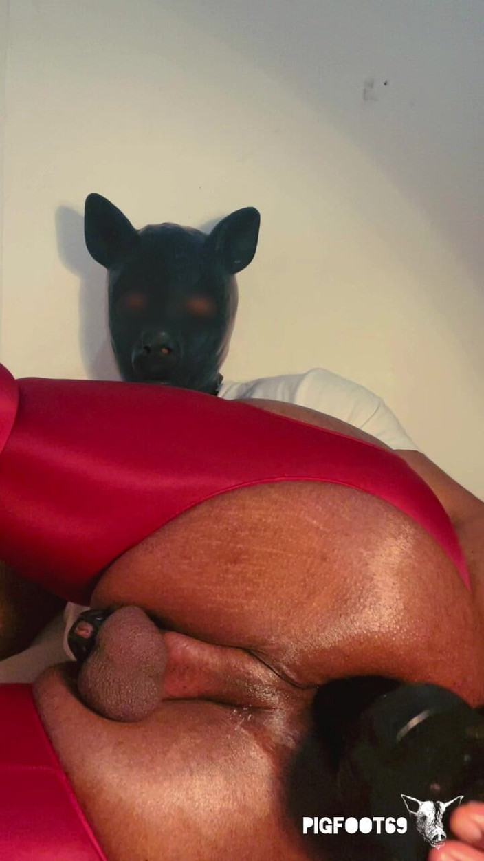 Xana_cd: Please Insert a Very Thick Dick with a Leash Into...