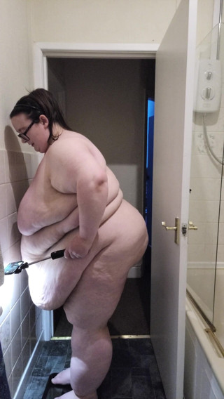 SSBBWLadyBrads: ชั่งน้ำหนักเปลือยปลายเดือนสิงหาคม