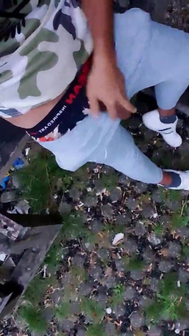 Slutboyben: Slutboyben Cam4 Abgefickt Und Vollgerotzt în aer liber