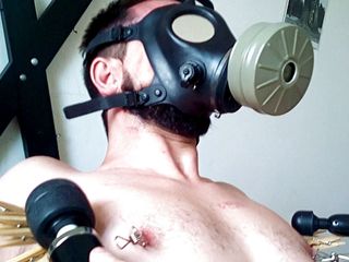 Master Drex: Med gasmask