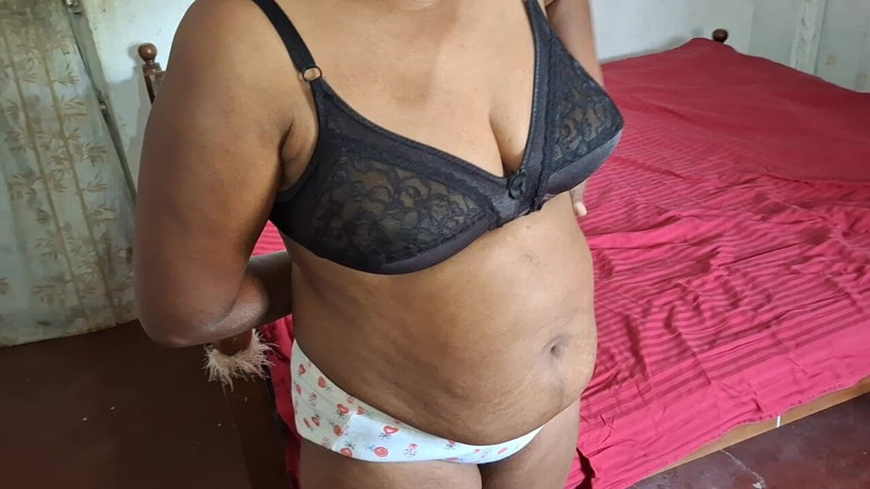 Teena New: Krzywego azjatyckiego cukru MILF