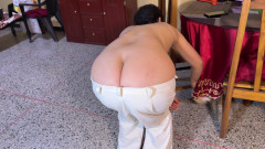 SugarPose: Buttcrack Babes - jasmine e cassandra puliscono con i pantaloni bassi