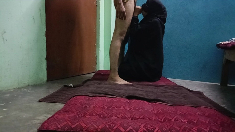 Aliyamonu: Me follé a la esposa de mi amigo en hijab...