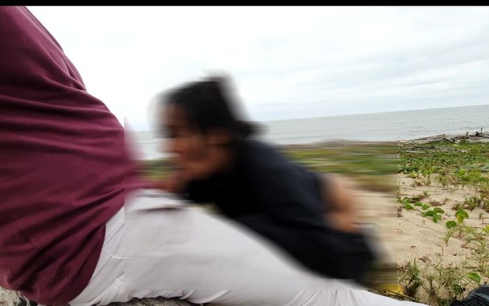 Novinha Insaciavel: Anal Day at the Beach with Horny Voyers