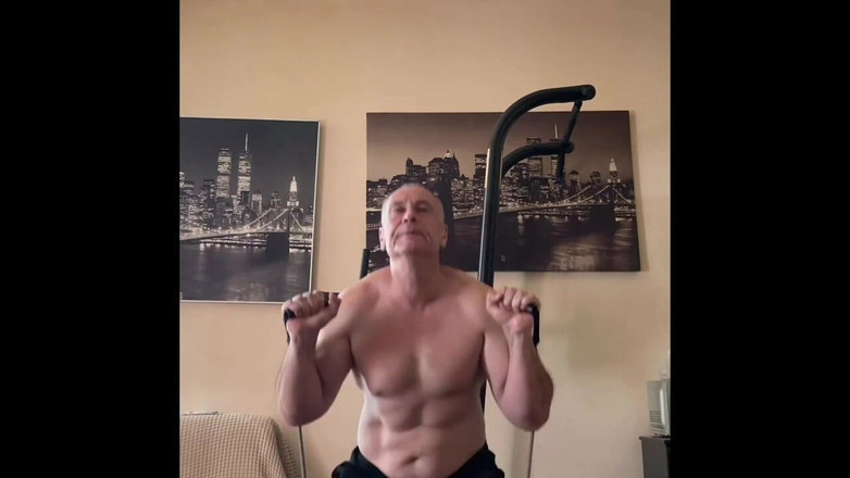 Alex Art: アレクサンダー