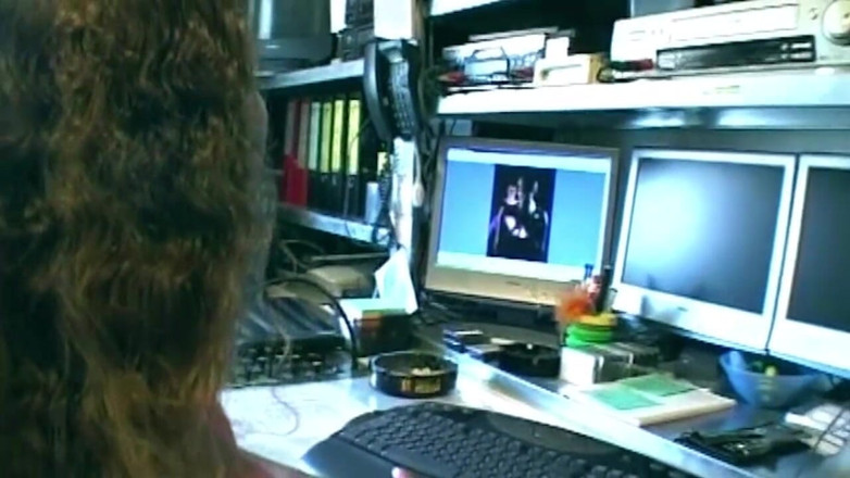 German bitch hunter: Curly Brunette Rides Hard on Office Chair
