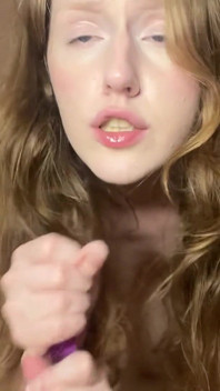 Main dildo dengan bibir pepek labia besar saya