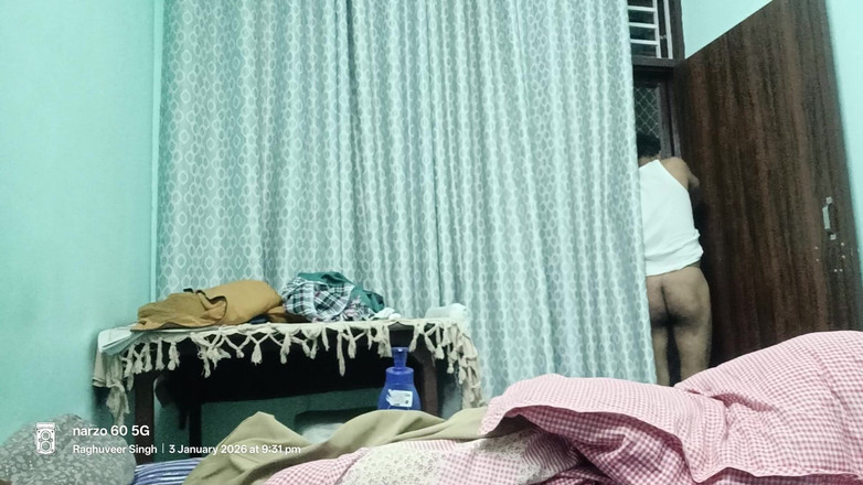 Rajasthani-old-lover: Desi man masturbacja