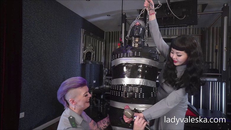 Lady Valeska: Наказание, пока он не кончит