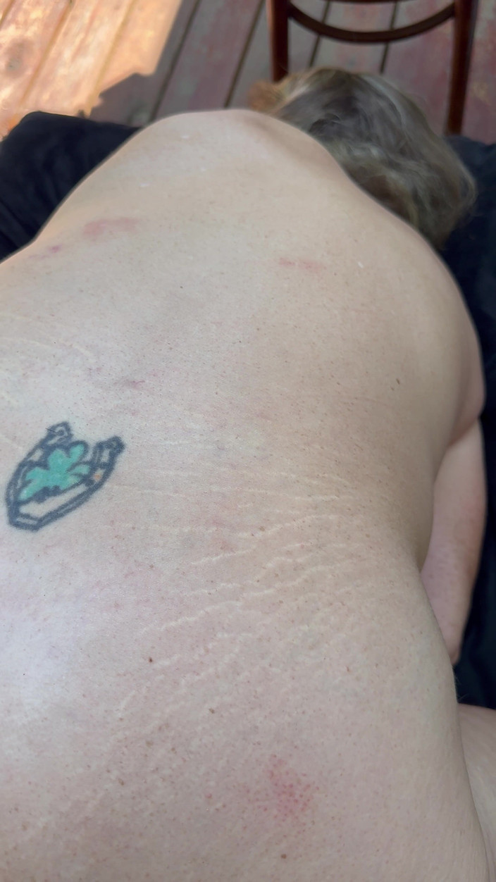 Bonewizzard69: Bonemaiden ama perrito duro al aire libre