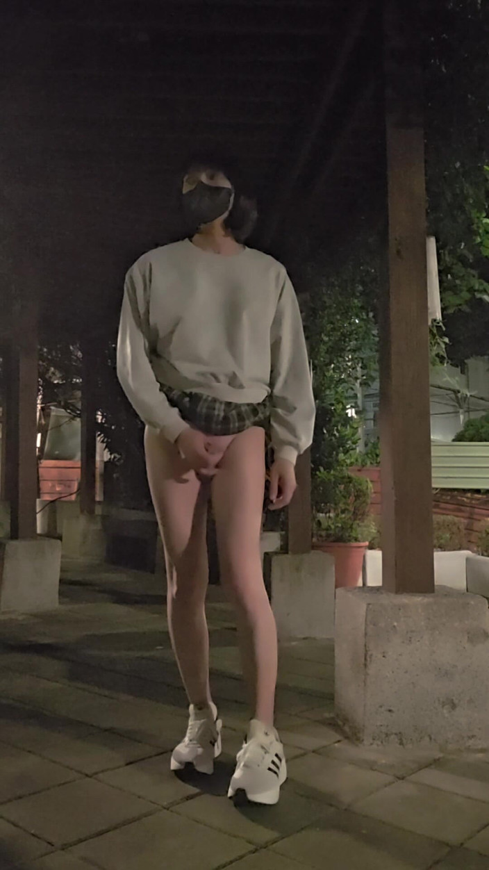 Taiwancdgirl: パンティに射精してから着る