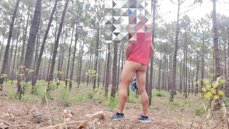 Hotsportfitboy: I Love Being Naked in Forests and Touching My Cock -...