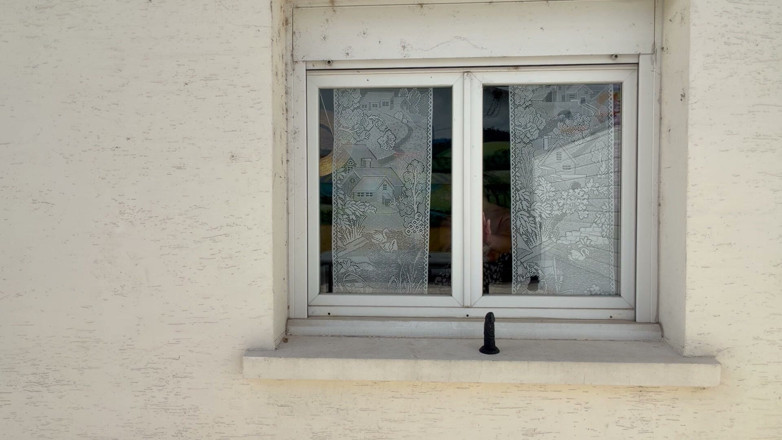 Faucettes: Abonnieren Mym Fan Faucettes am Fenster