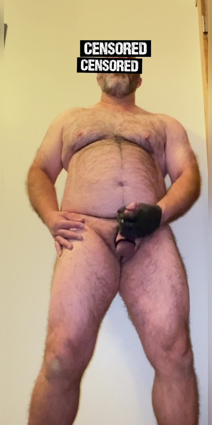 Anal Steve: Anale Steve komt klaar met een grote kontplug en een...