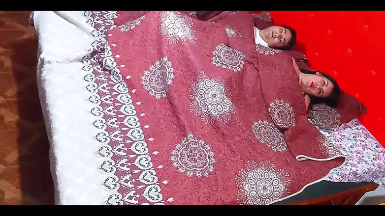 BBW Kelly Mom: 継母と継息子が同じ部屋を使うとどうなりますか?