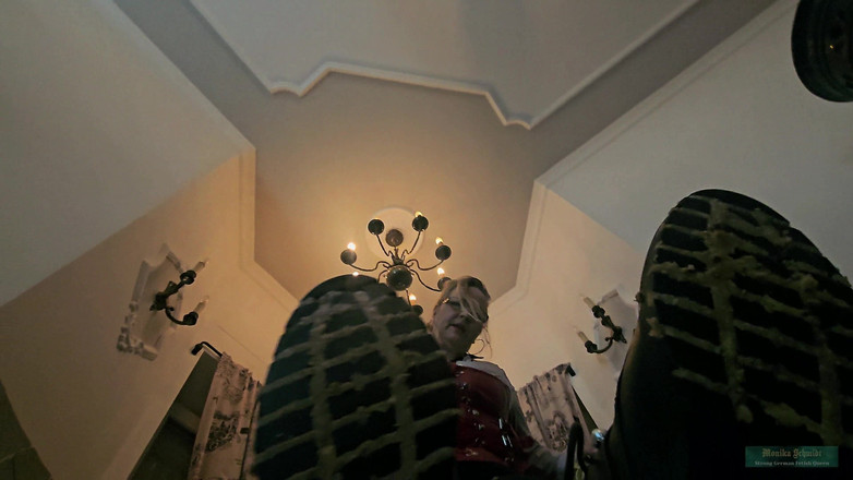 Strict Senz: Monika Schmidt Sotto I Miei Stivali Sporchi Schiava Leccare Schiacciamento...