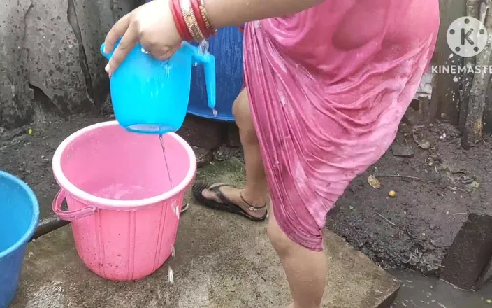 Anita yadav: Boobs of Indian house wife
