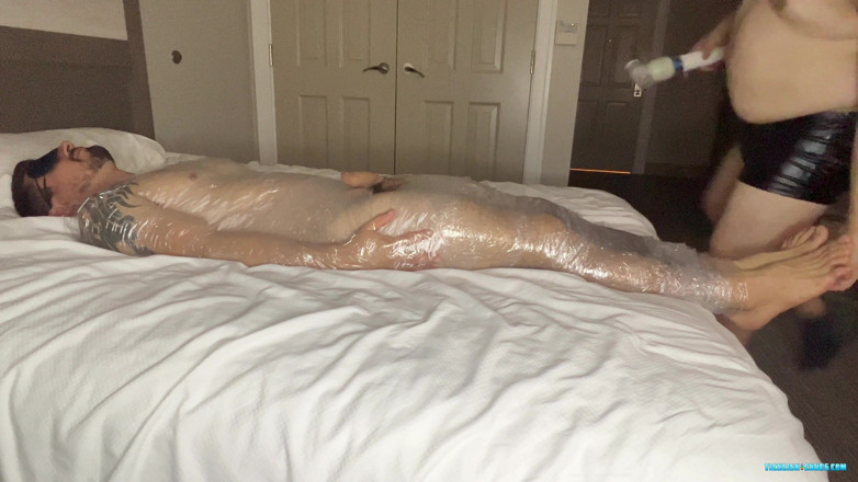 Ticklish Chubs: Alejandro Mummified