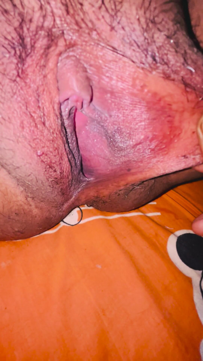 Slider: Show Hairy Pussy and Giving Blowjob