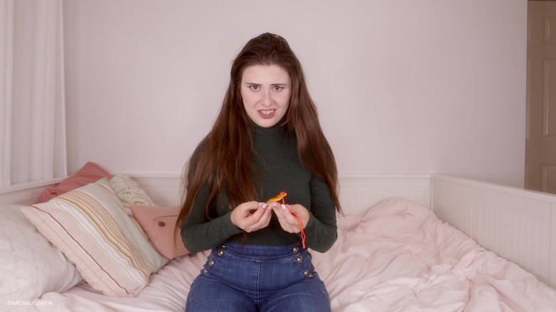 Darling Josefin: La ragazza prude viene troiata!
