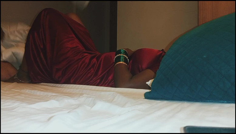 Harder299: Делаю масляный массаж мачехе и жестко трахаю. Секс дези бхабхи