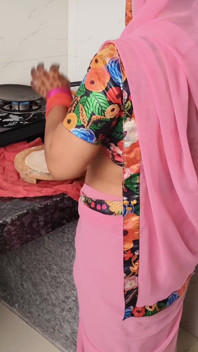 Aaj Bhabhi Ki Kichin Me Karte Bawkt Ki Bhabhi Ki Jabarjast Chudayi