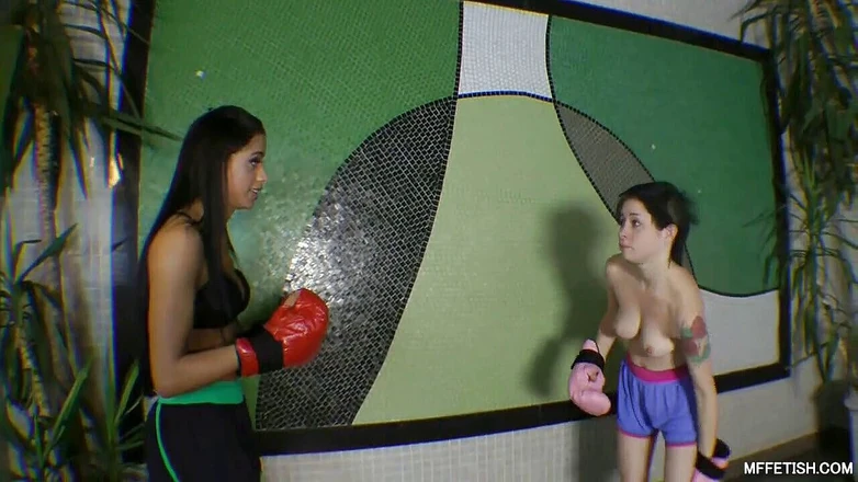 MF Fetish: Я разомю тебе в лицо, глупая рабыня