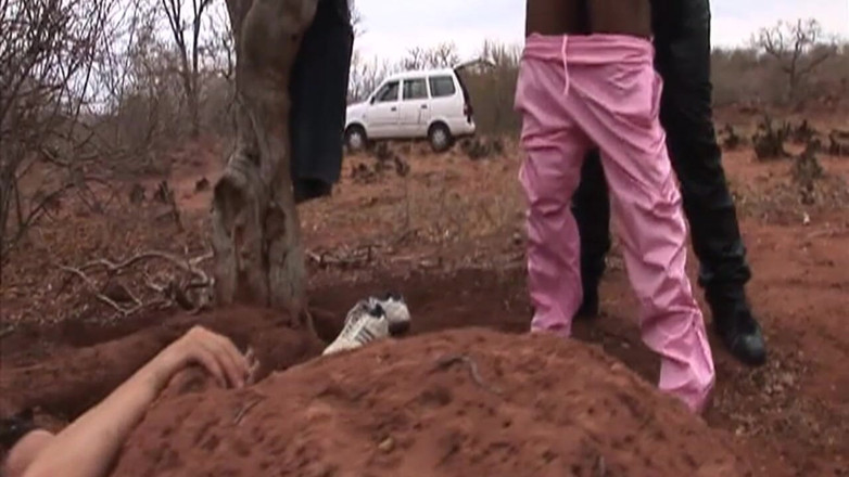 Bangora amateur club: Experienced Cougar Enjoys Intense Outdoor Doggy Action