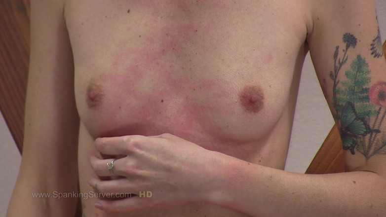Spanking Server: Biczowanie piersi Sissi 24231