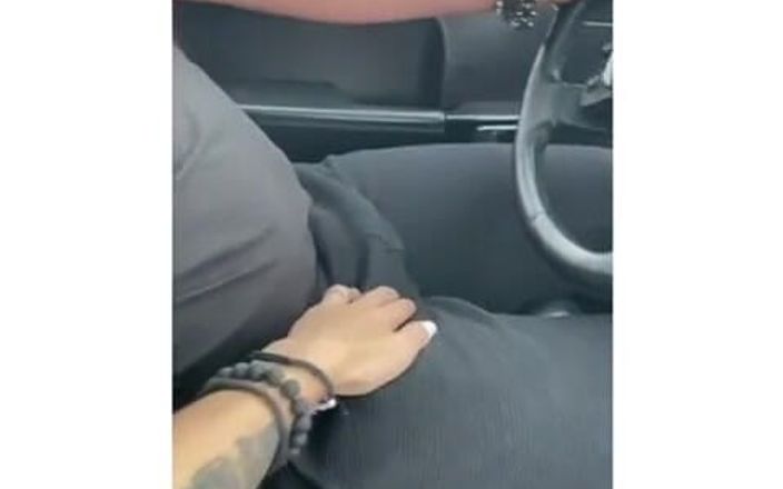 Viky one: लड़की इंतजार नहीं कर सकी और कार में मेरे लंड का हस्तमैथुन करने लगी